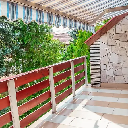 Illyes Vendeghaz Holiday home