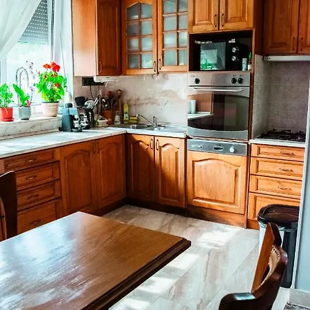 Illyes Vendeghaz * Balatonfured